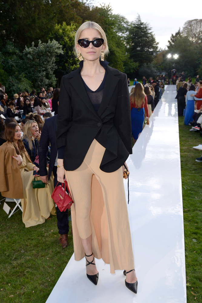 PARİSTE SOKAK STİLİ