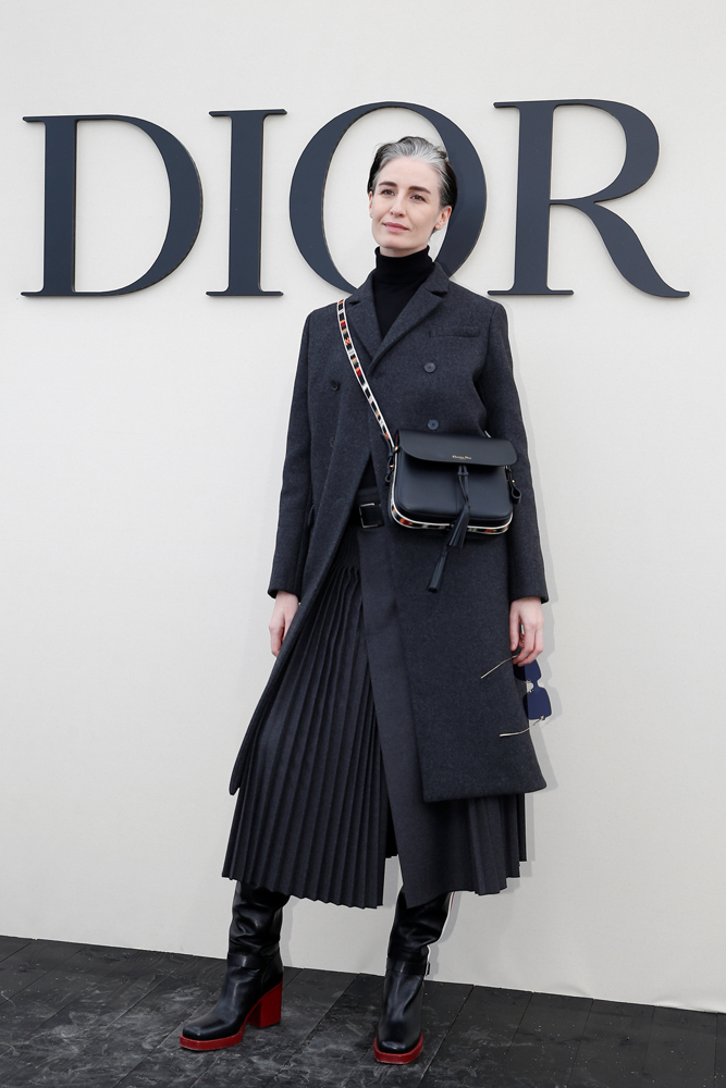 BLAKE LIVELY DIOR DEFİLESİNDEYDİ