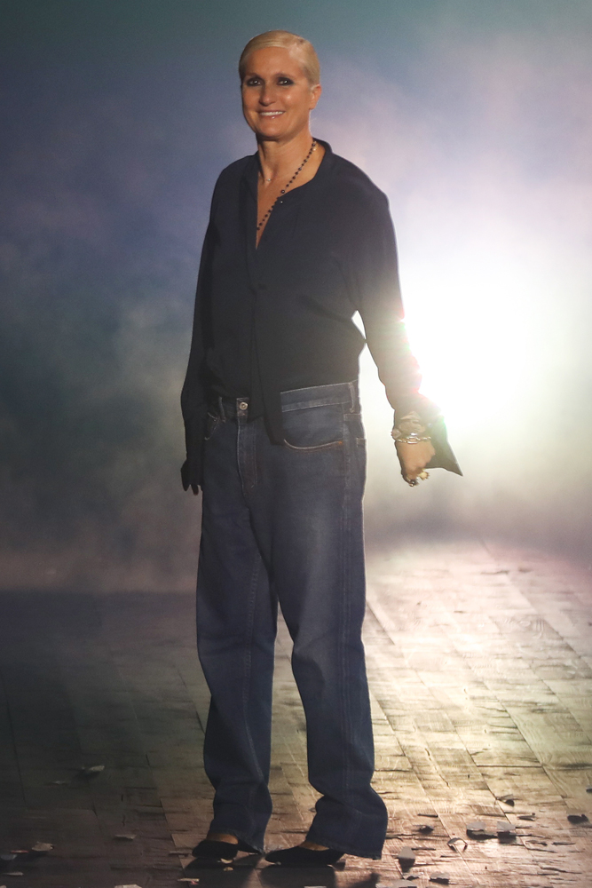 DIORDAN TEATRAL DEFİLE