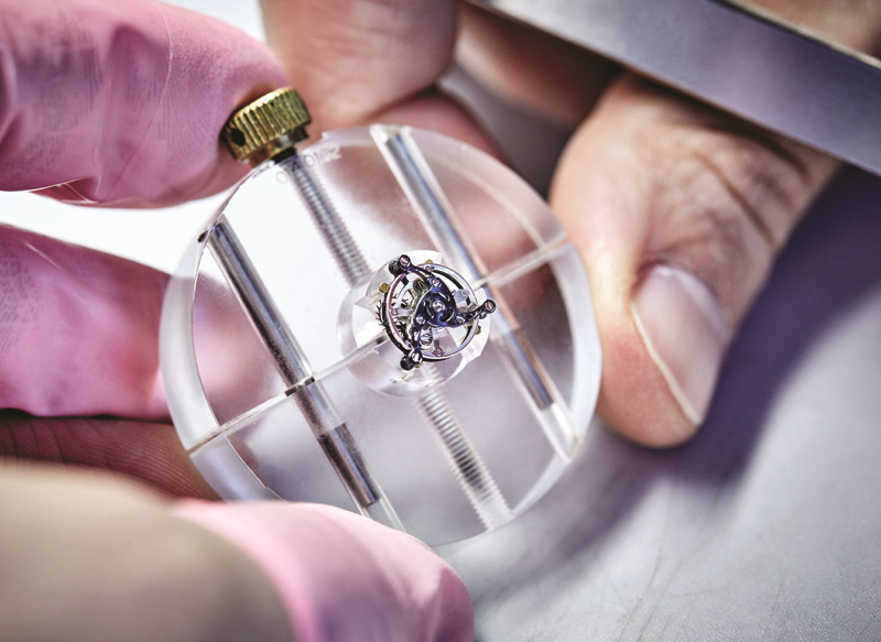 TILSIMLI KOLEKSİYON