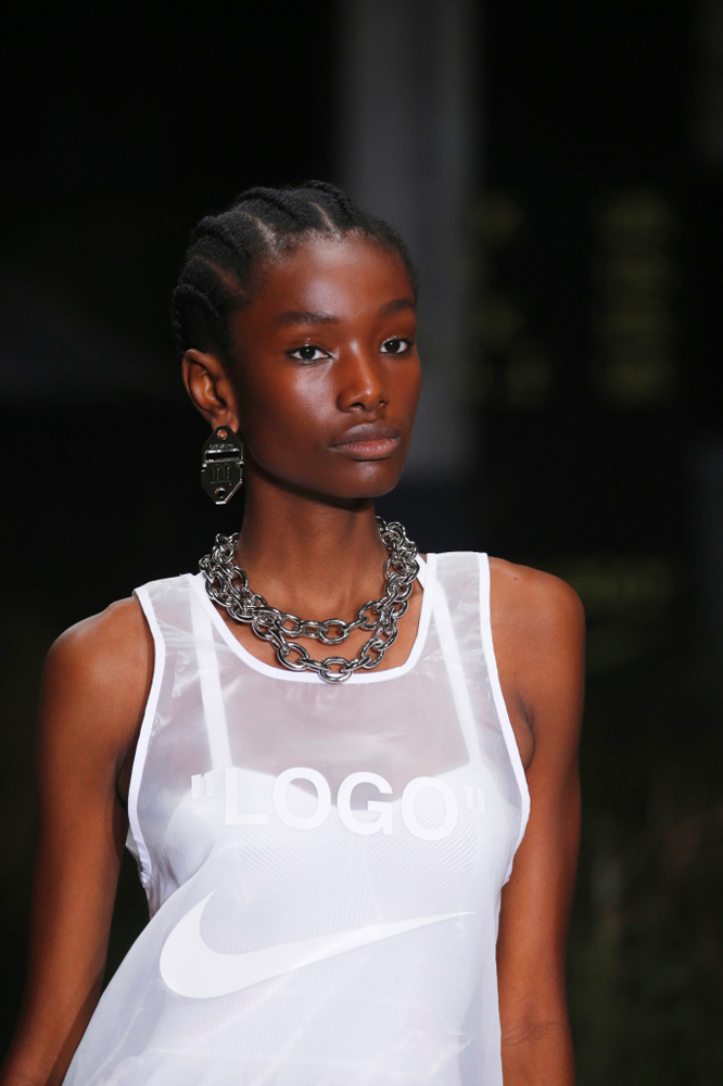 OFF-WHITE PARİS ŞOVU