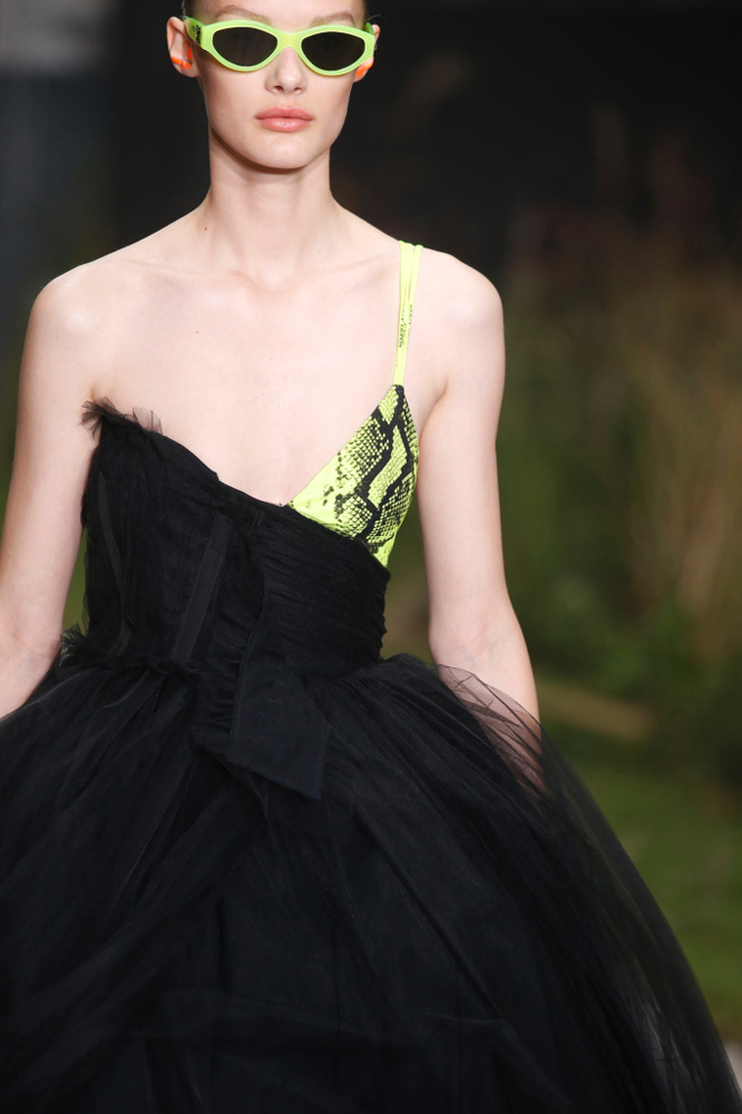 OFF-WHITE PARİS ŞOVU