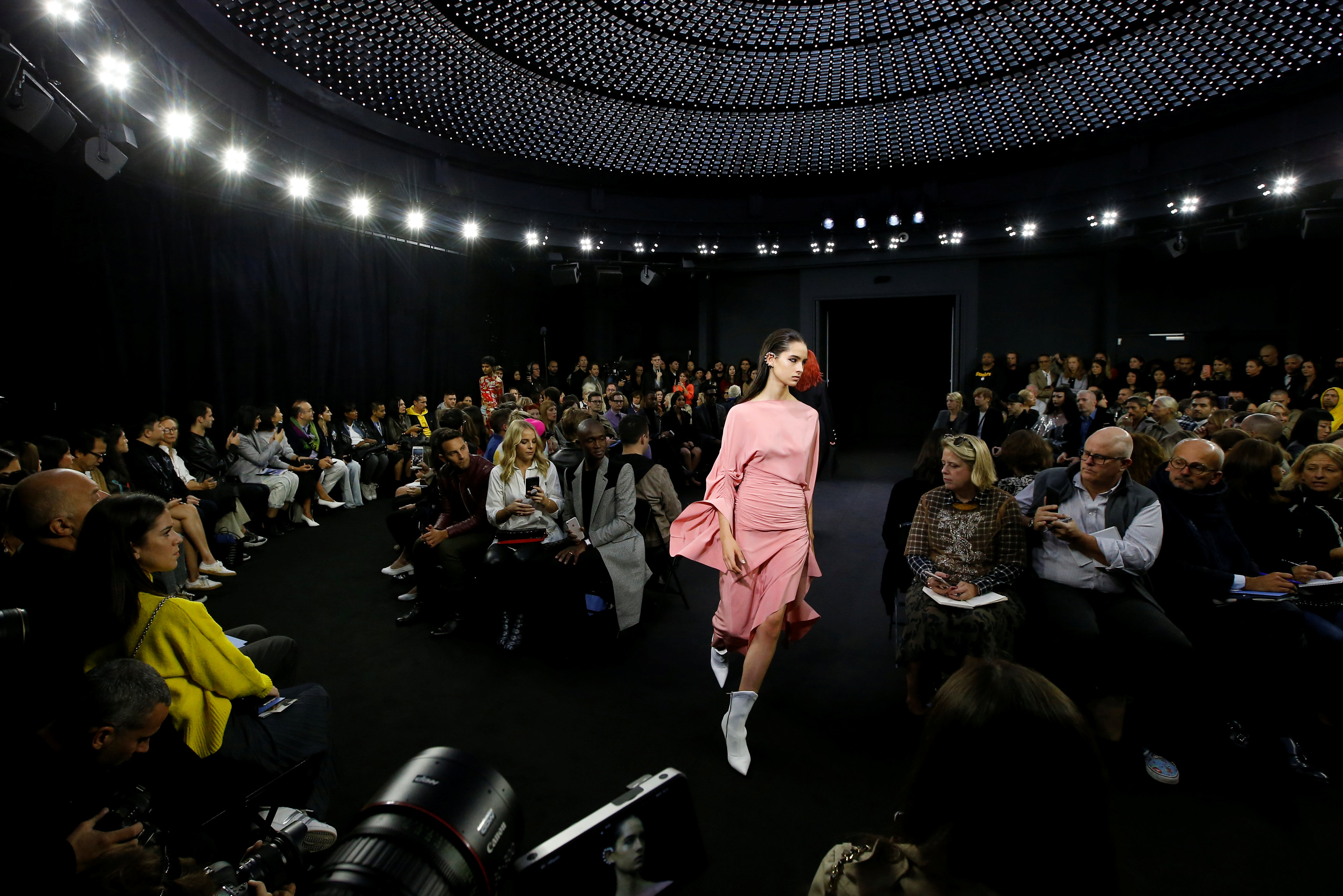 MUGLER İLKBAHAR/YAZ 2019