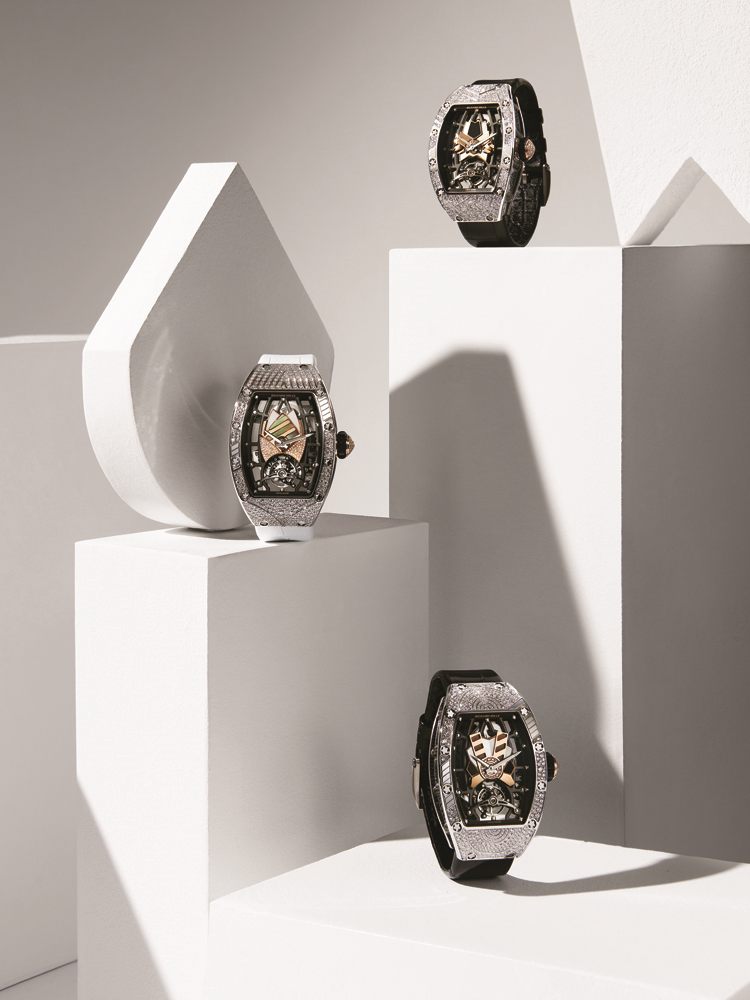 TILSIMLI KOLEKSİYON