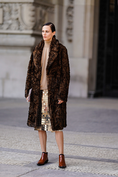 PARİS SOKAKLARINDA MODA RÜZGARI 