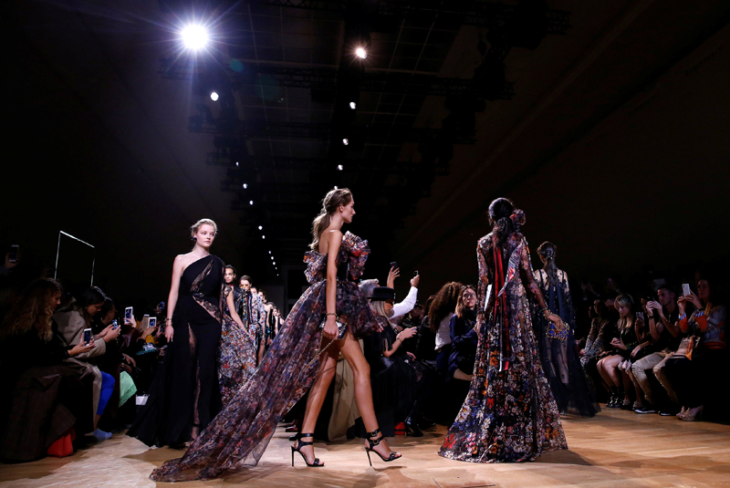 ELIE SAAB İLKBAHAR/YAZ 2019