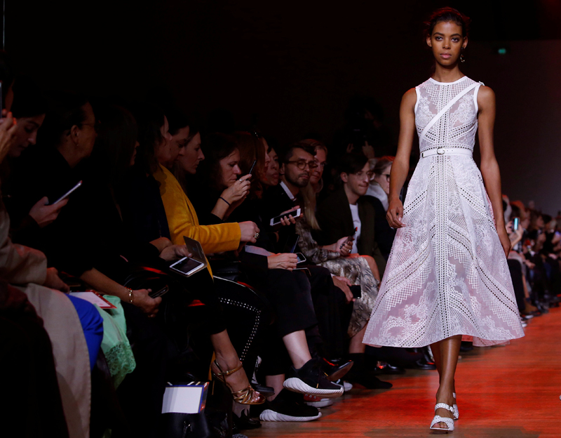 ELIE SAAB İLKBAHAR/YAZ 2019