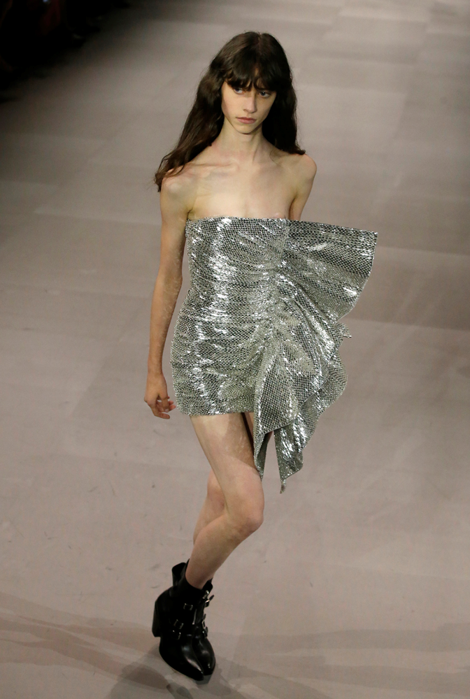 HEDI SLIMANEİN CELINE İÇİN İLK KOLEKSİYONU