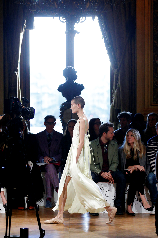 STELLA MCCARTNEY 2019 İLKBAHAR/YAZ DEFİLESİ 