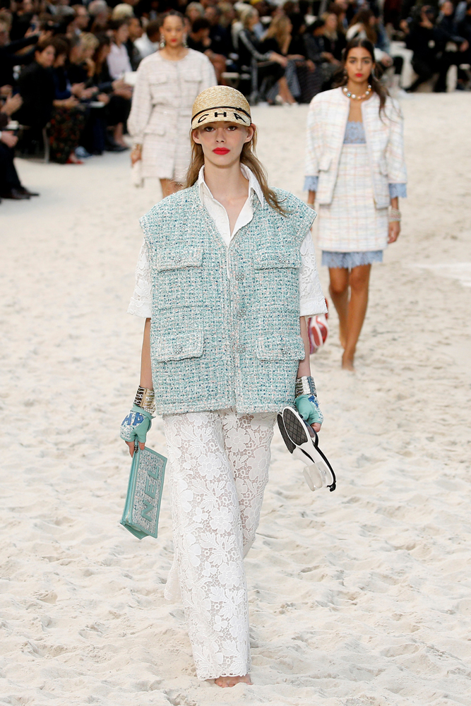 PARİS'TE CHANEL RÜZGARI