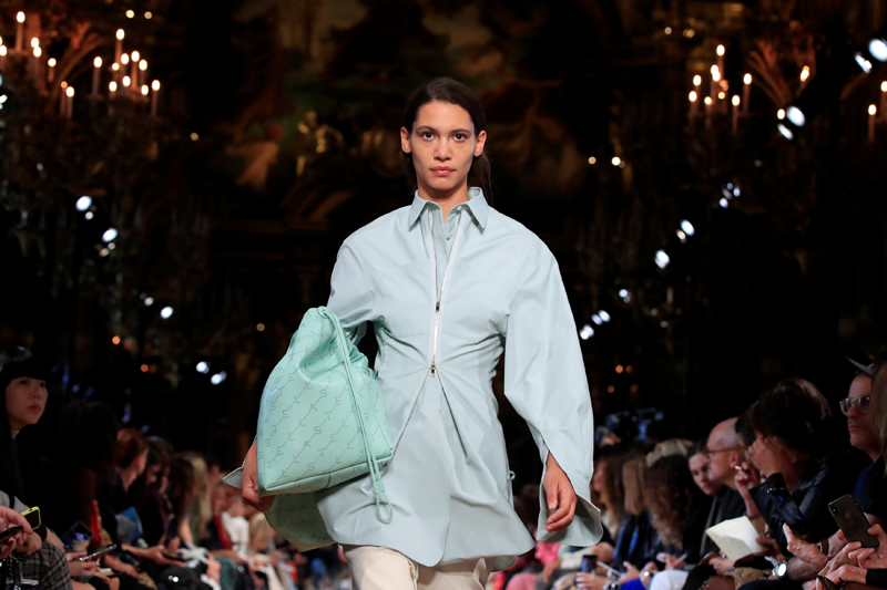 STELLA MCCARTNEY 2019 İLKBAHAR/YAZ DEFİLESİ 