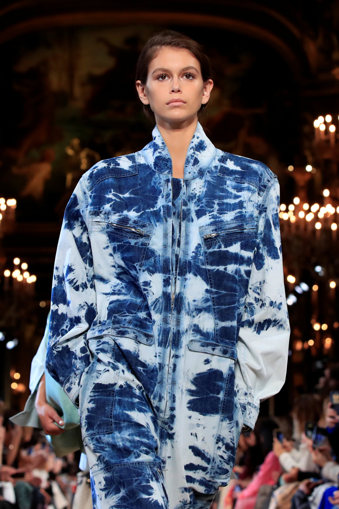 STELLA MCCARTNEY 2019 İLKBAHAR/YAZ DEFİLESİ 