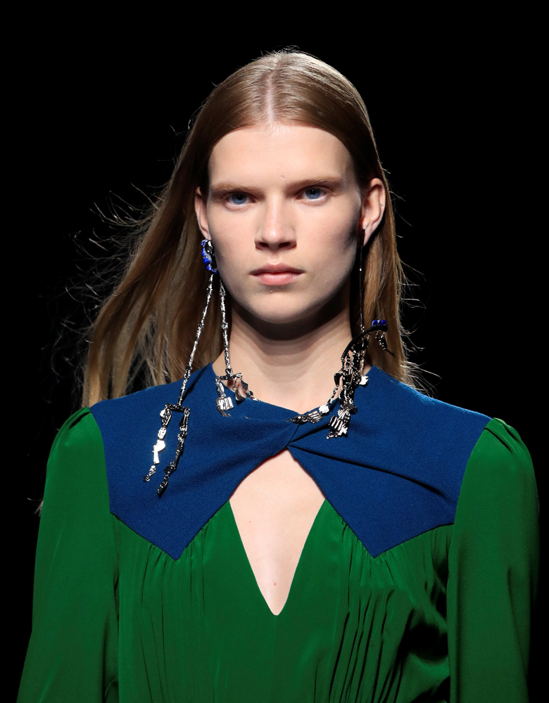 GIVENCHY DEFİLESİ'NDE HOLLYWOOD RÜZGARI 