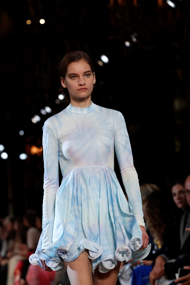 STELLA MCCARTNEY 2019 İLKBAHAR/YAZ DEFİLESİ 