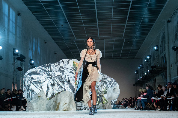 ALEXANDER MCQUEEN İLKBAHAR/YAZ 2019