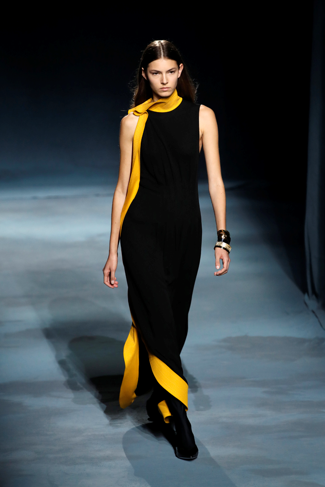 GIVENCHY DEFİLESİ'NDE HOLLYWOOD RÜZGARI 