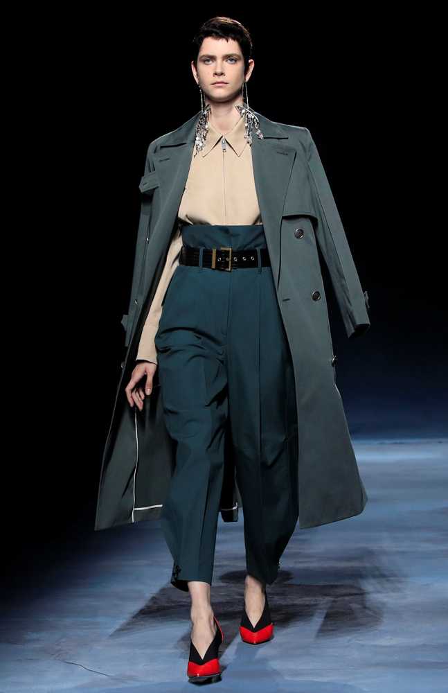 GIVENCHY DEFİLESİ'NDE HOLLYWOOD RÜZGARI 