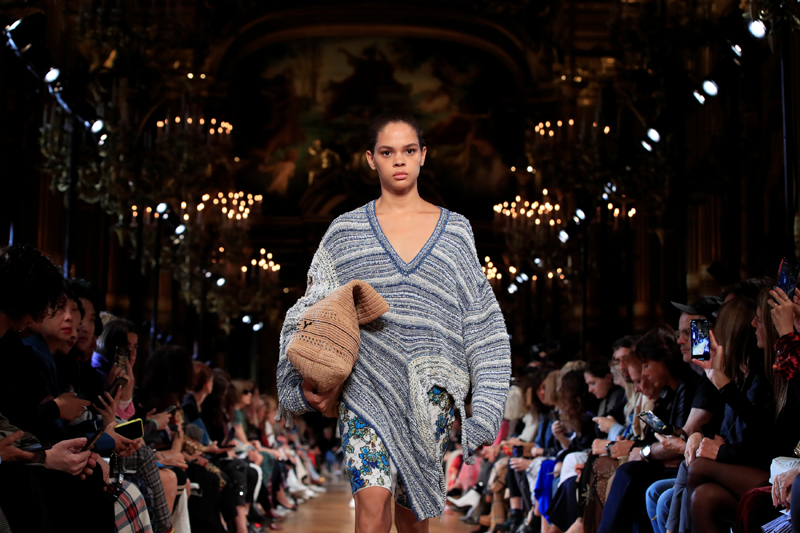 STELLA MCCARTNEY 2019 İLKBAHAR/YAZ DEFİLESİ 