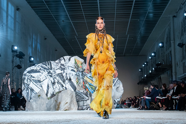 ALEXANDER MCQUEEN İLKBAHAR/YAZ 2019