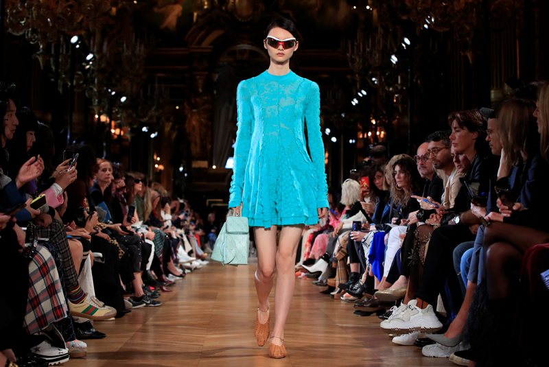 STELLA MCCARTNEY 2019 İLKBAHAR/YAZ DEFİLESİ 