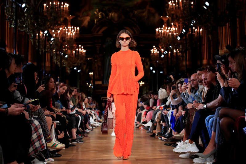 STELLA MCCARTNEY 2019 İLKBAHAR/YAZ DEFİLESİ 
