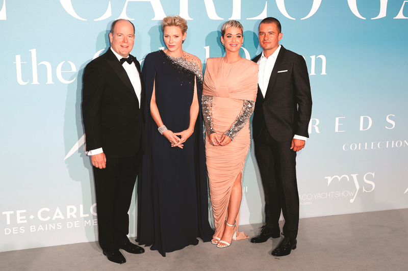 MONTE-CARLO'DA YARDIM GECESİ 