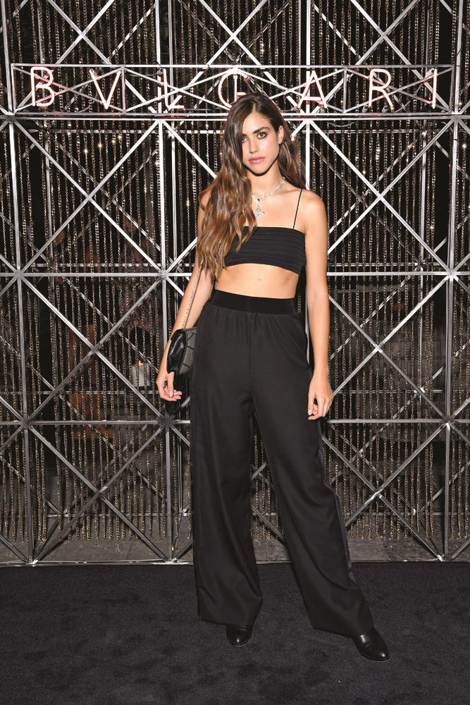 YENİ KOLEKSİYONA RENKLİ PARTİ 