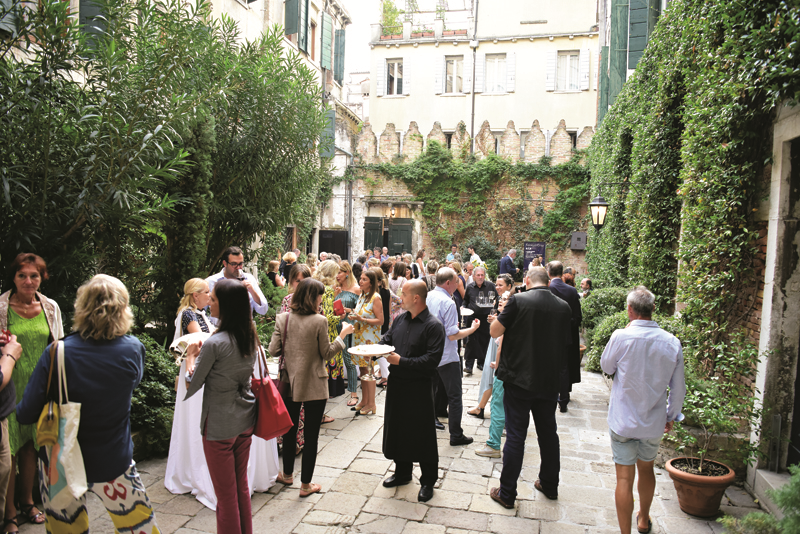 VENICE GLASS WEEK'TE FELEKŞAN ONAR RÜZGARI 