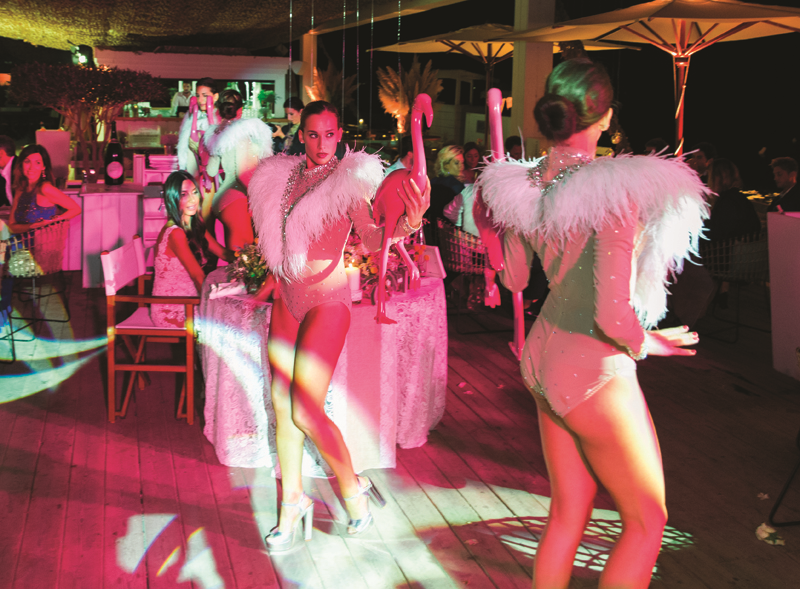 BOHEM BİR ST. TROPEZ MASALI 