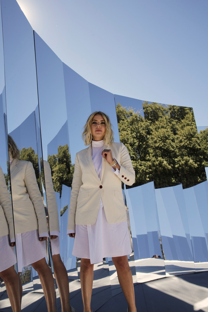 ÜNLÜ İSİMLER NICETE