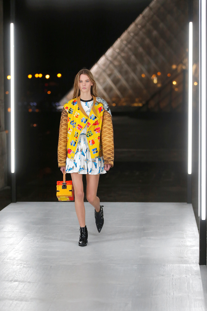 LOUIS VUITTON 2019 İLKBAHAR/YAZ DEFİLESİ 
