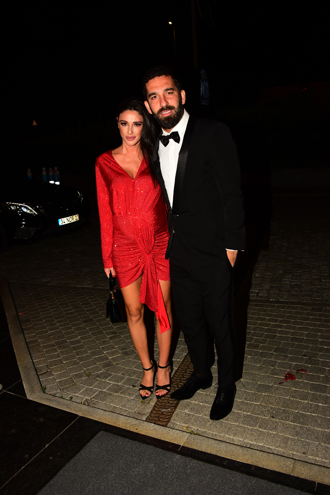 CENK ÖZTANIK VE ECEM KAZANCI EVLENDİ