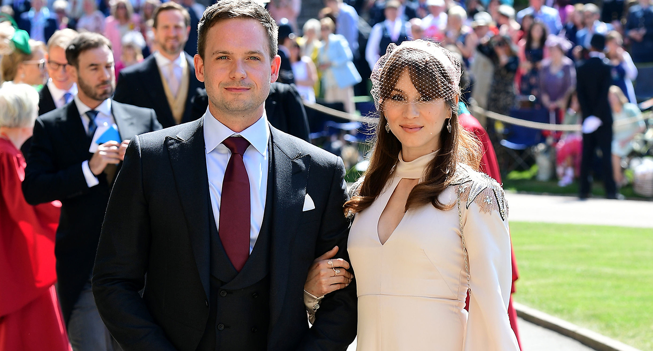 OYUNCU ÇİFTİN BEBEK SEVİNCİ