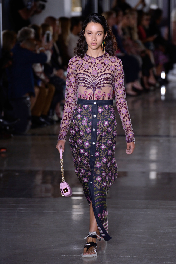 GIAMBATTISTA VALLİ DEFİLESİ 