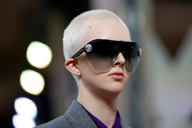 MİU MİU'DAN PARİS DEFİLESİ