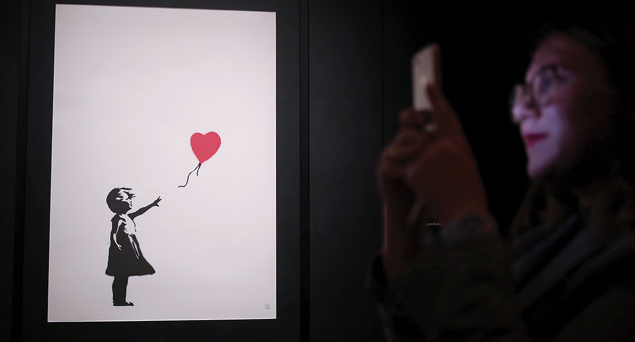 "BALONLU KIZ"IN BALONU PATLADI