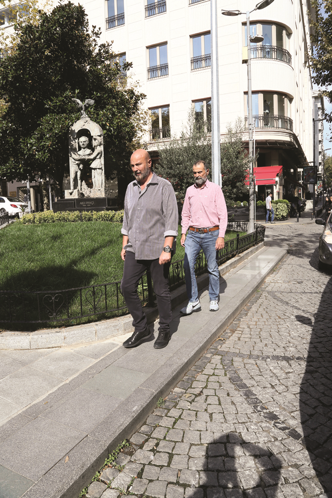 İSTANBUL CADDELERİ 