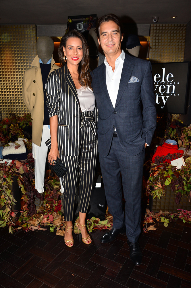 TÜRKİYEDE İLK MAĞAZA AÇILIŞI