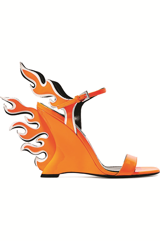 NEON TRENDİNE ALIŞMALI MI?