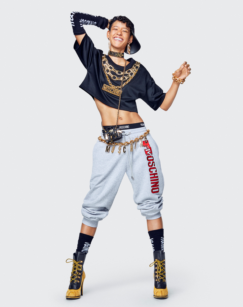 MOSCHINO'DAN YENİ İŞ BİRLİĞİ 