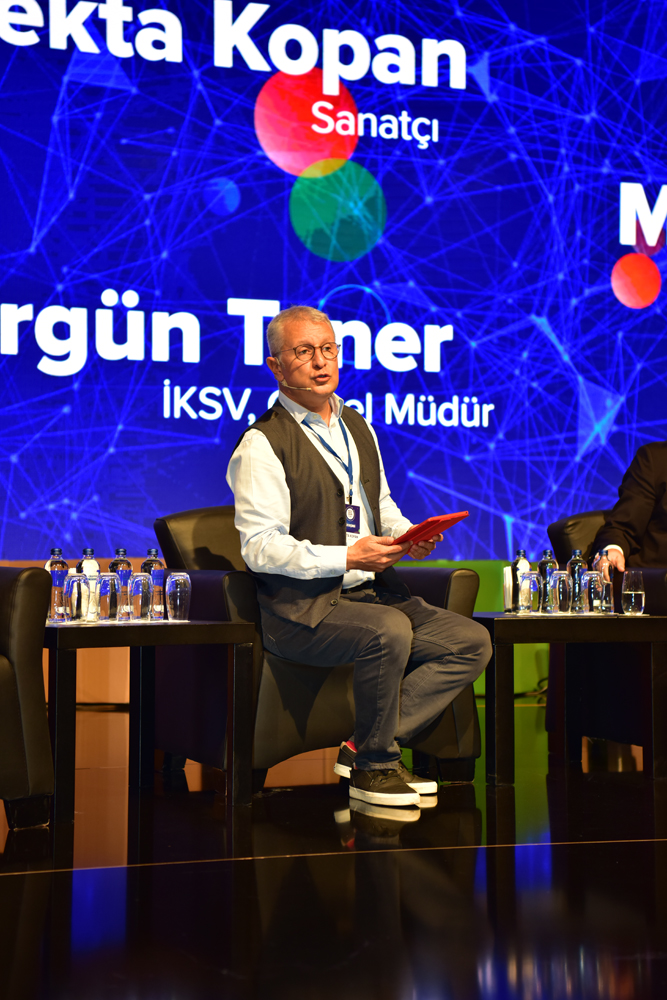 SOSYAL FAYDA ZİRVESİ'NDE İYİLİK KONUŞULDU