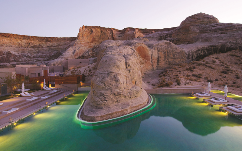 ÖZLEM AVCIOĞLU'NUN LÜKSLERİ