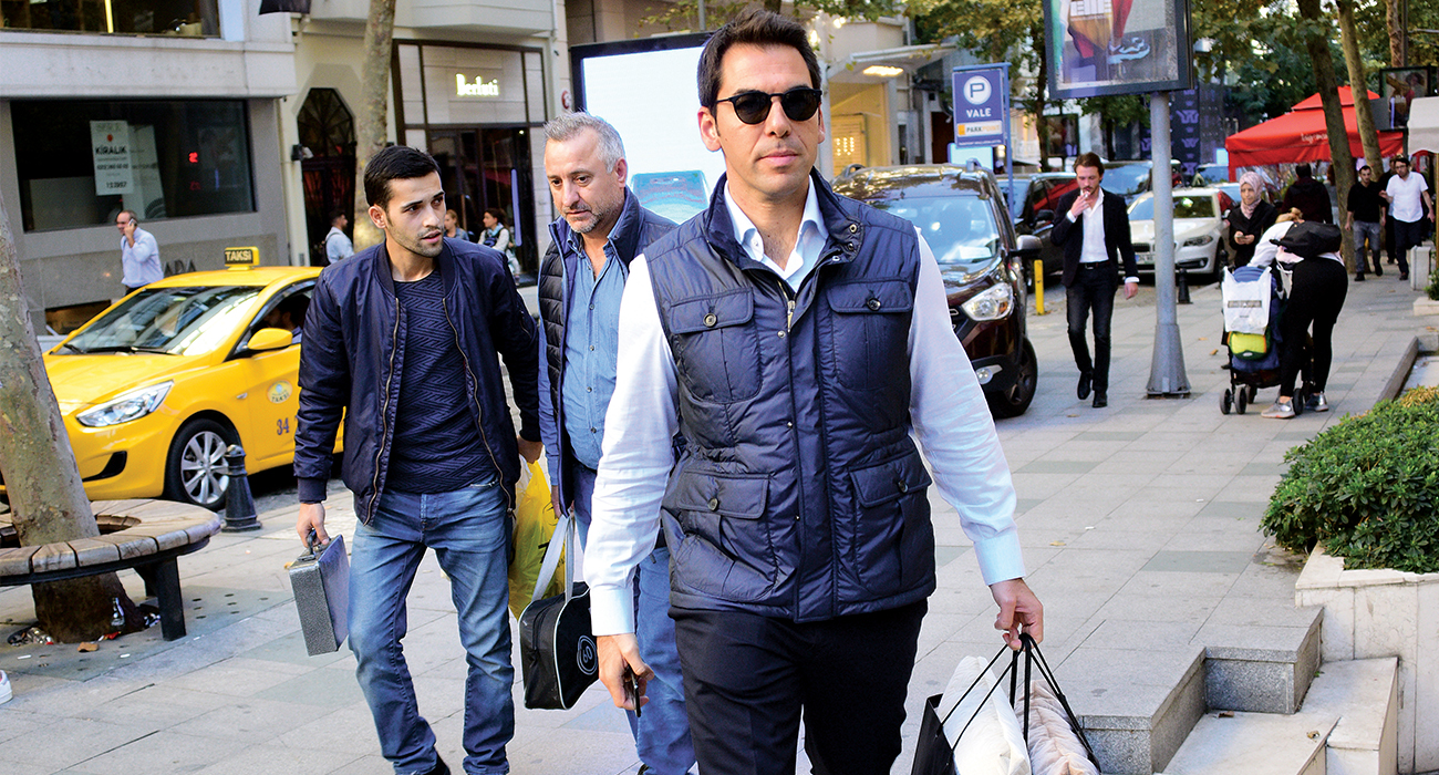 İSTANBUL CADDELERİ 