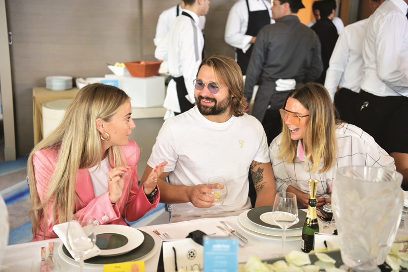 INFLUENCER'LARLA BİR GECE