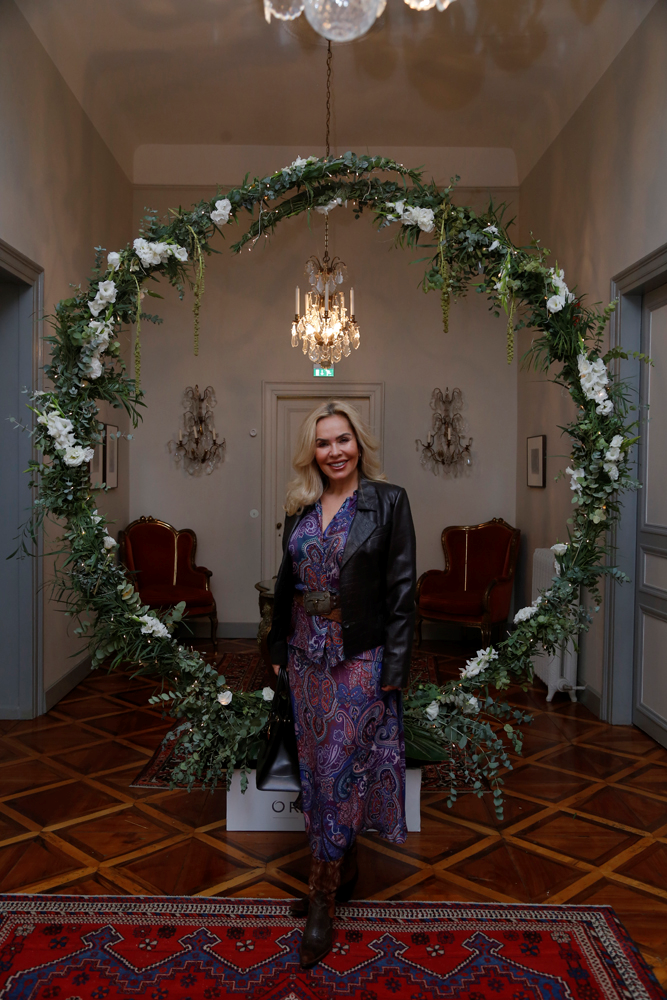 İSVEÇ KONSOLOSLUĞU'NDA ORIFLAME DAVETİ 