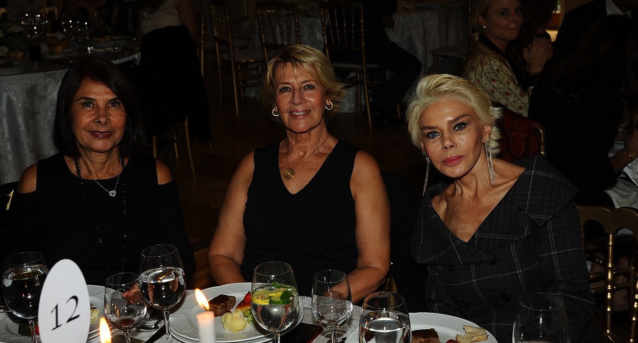 BİR DEMET UMUT DERNEĞİ’NDEN ÇOCUKLARA UMUT IŞIĞI