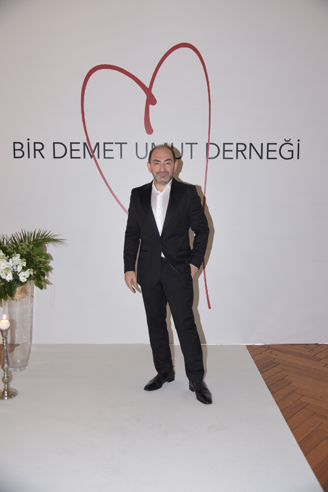 BİR DEMET UMUT DERNEĞİ’NDEN ÇOCUKLARA UMUT IŞIĞI