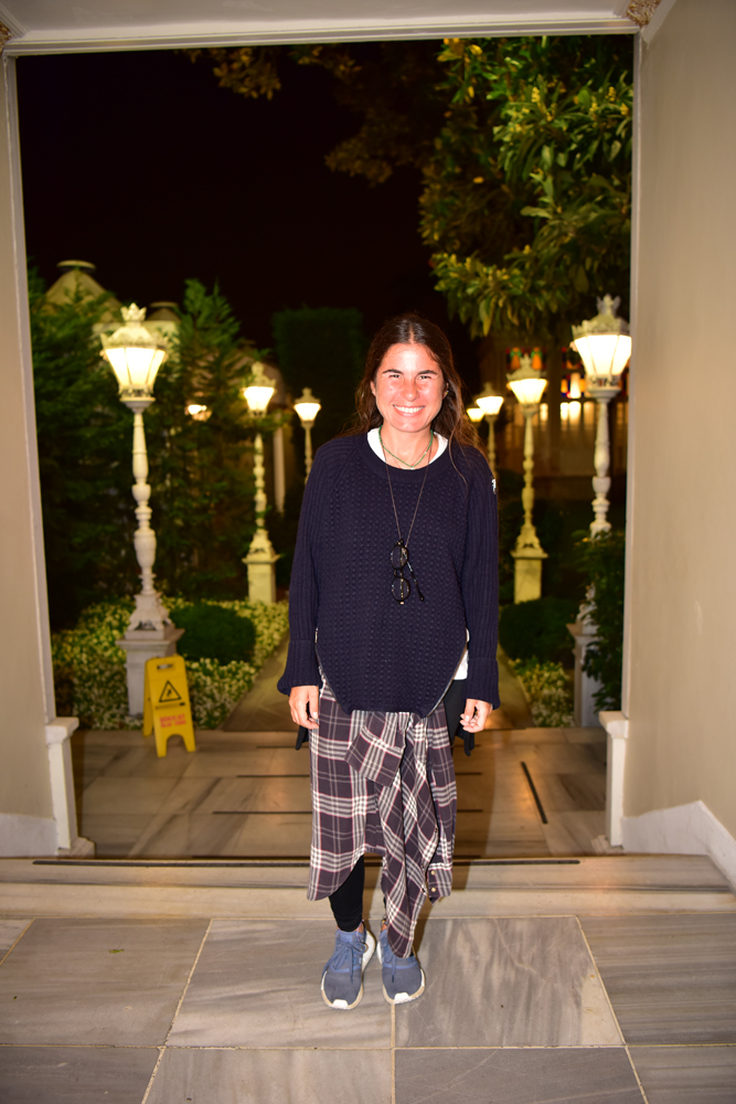 MUM IŞIĞINDA AKŞAM YOGASI