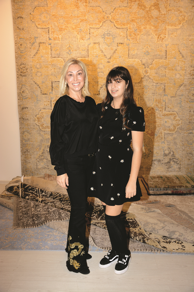 METREKARE HALI TASARIM TOMTOM SOKAKTA'DA