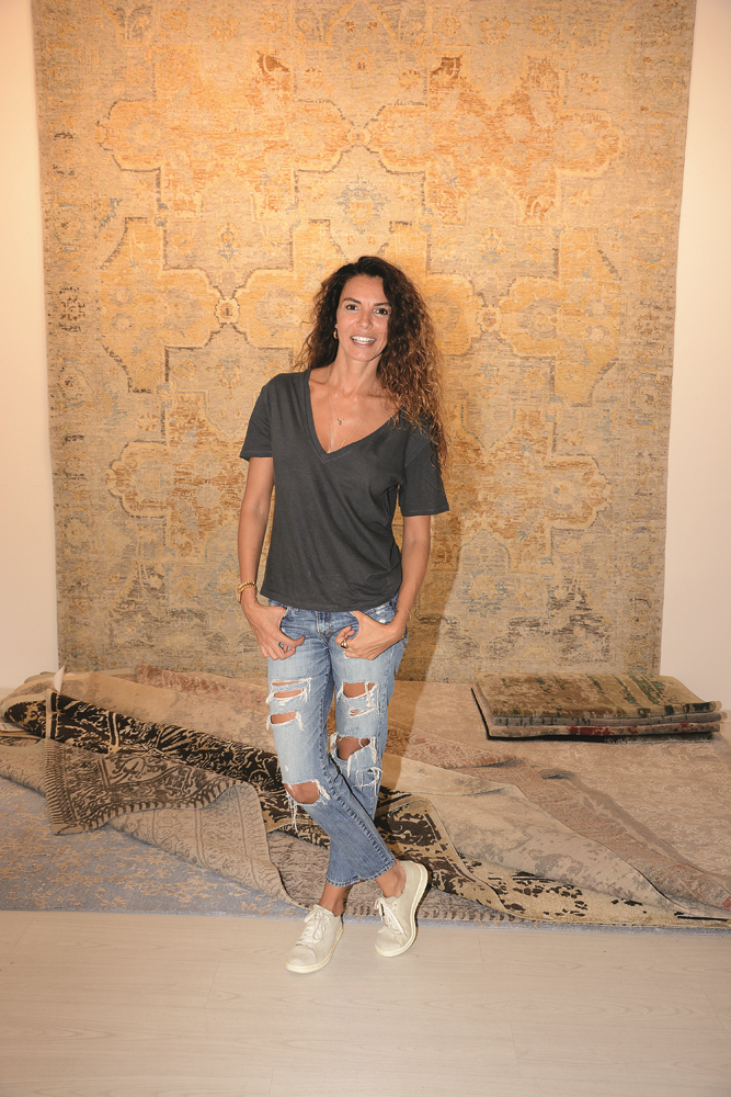 METREKARE HALI TASARIM TOMTOM SOKAKTA'DA